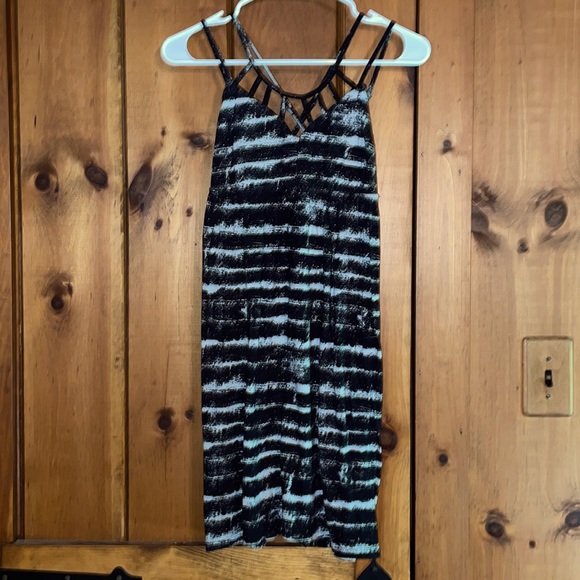 Billabong Dress: size M: black and white striped pattern - Picture 3 of 7